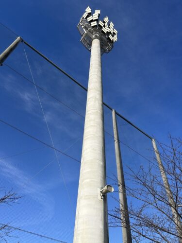 スタジアム照明設置工事